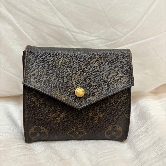 Louis Vuitton Monogram wallet - Picture 2 of 7